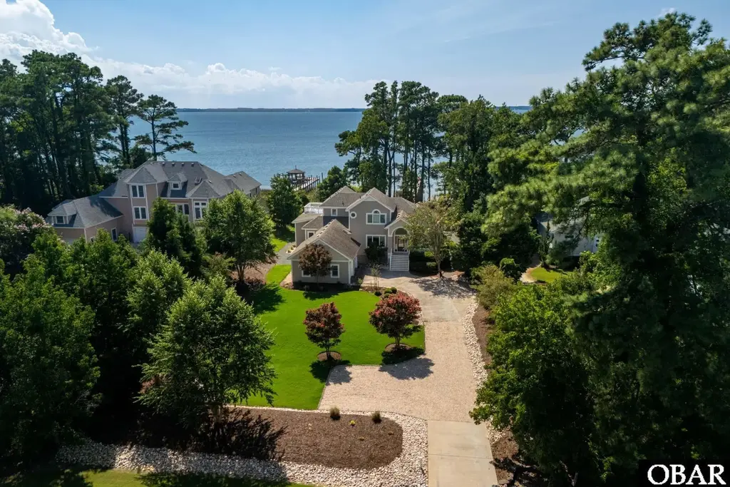 3044 Martins Point Road, Kitty Hawk