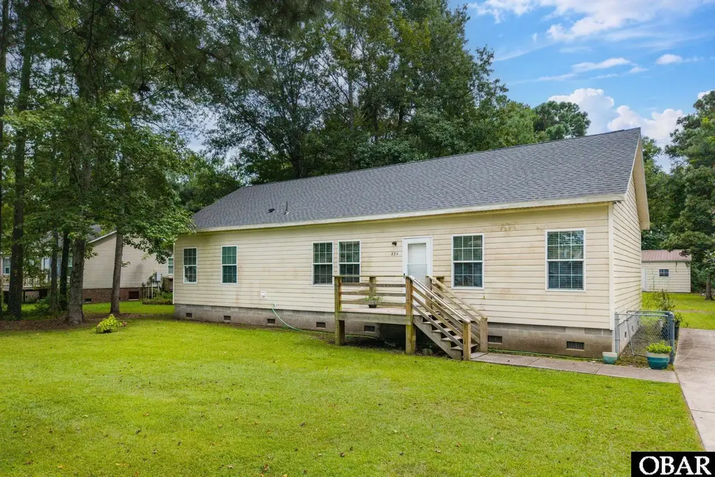 824 Fernando Street, Manteo