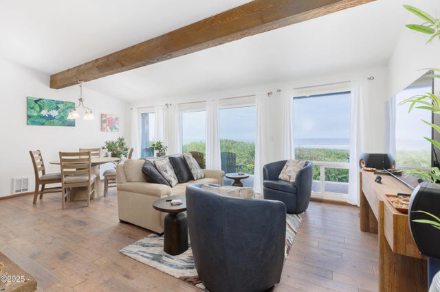 3304 Nw Oceania Drive, Waldport