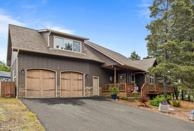 3601 Nw Shore View Loop, Waldport