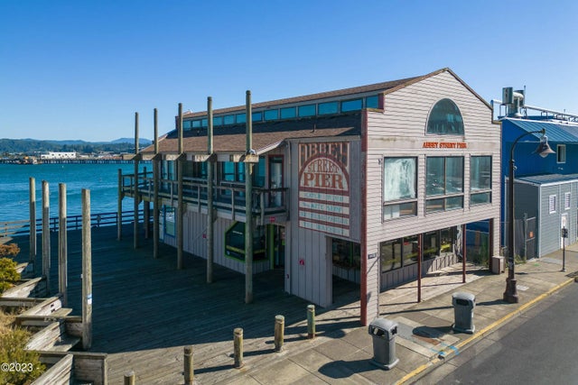 669 Sw Bay Boulevard, Newport