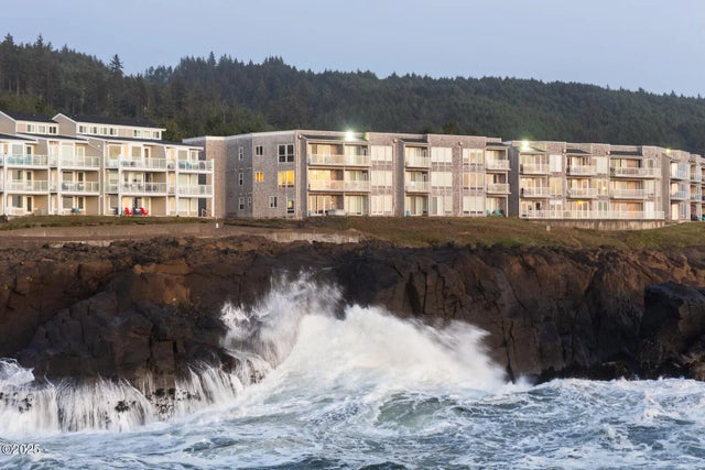 1113 N Hwy 101 48, Depoe Bay