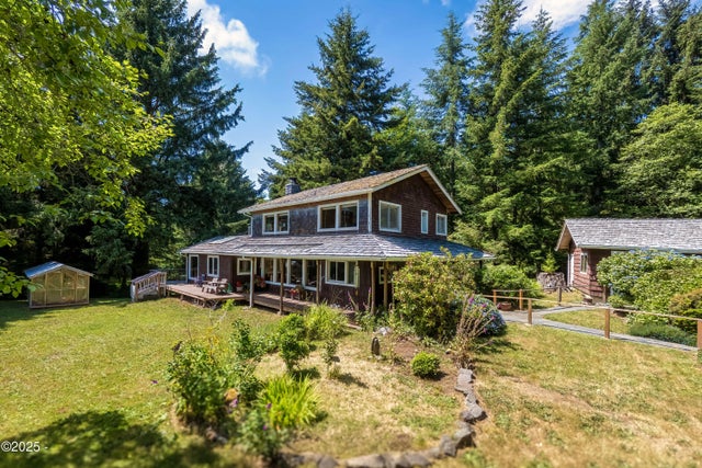 3383 N Bayview Road, Waldport