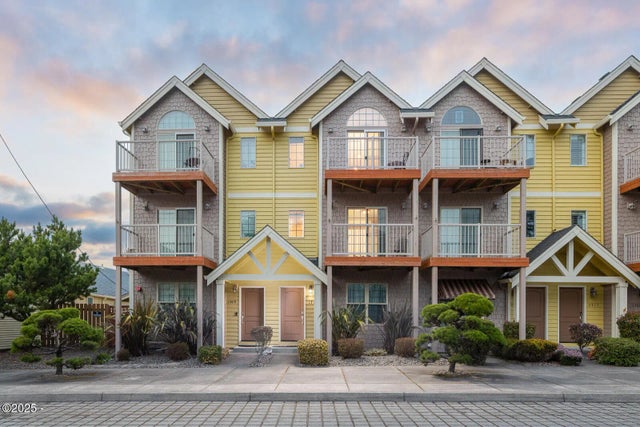 1311 Nw 15th Street, Lincoln City