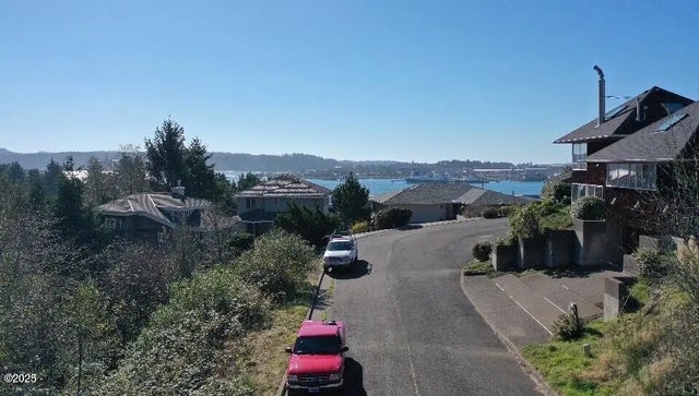 375 Se Scenic Loop, Newport