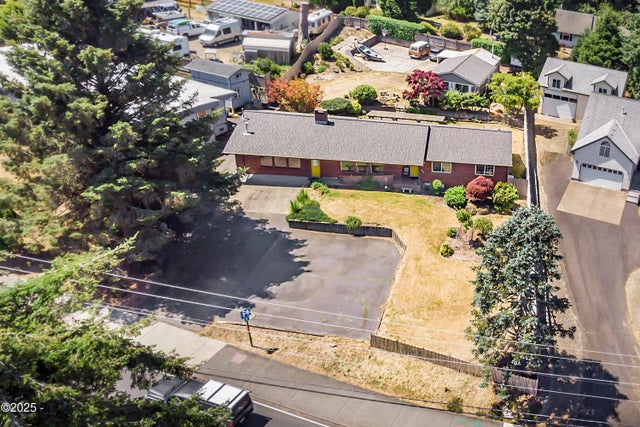 3449 Ne West Devils Lake Road, Lincoln City