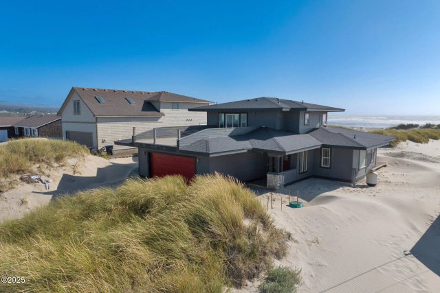 118 Nw Oceania Drive, Waldport