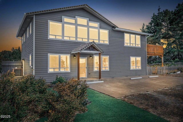 1601 Nw Oceanview Drive, Waldport