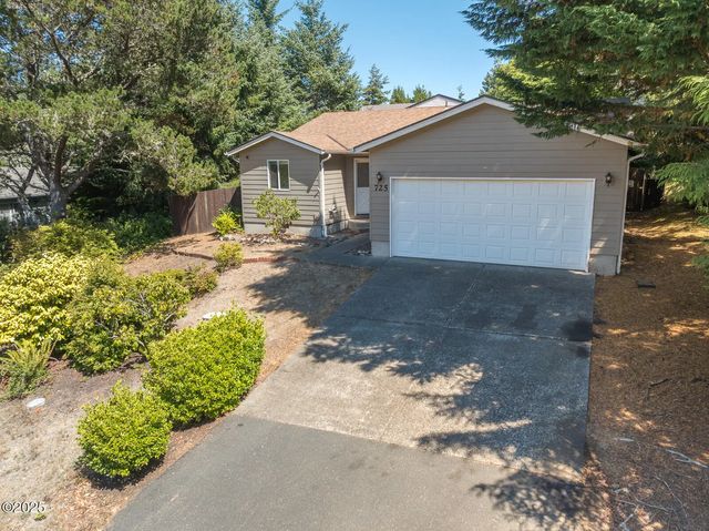 725 Se Ball Boulevard, Waldport