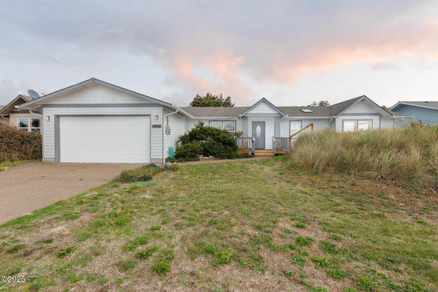 1617 Nw Oceanic Loop, Waldport
