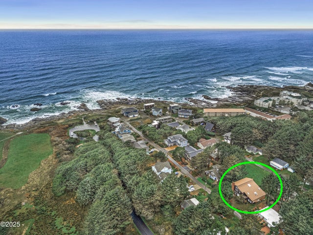 327 Lemwick Lane, Yachats