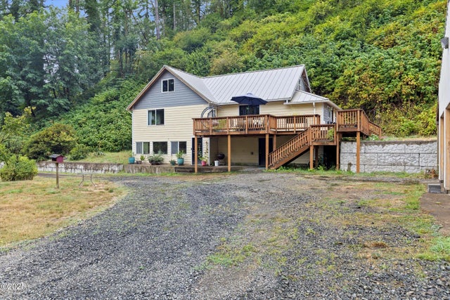 1140 Hidden Valley Road, Toledo