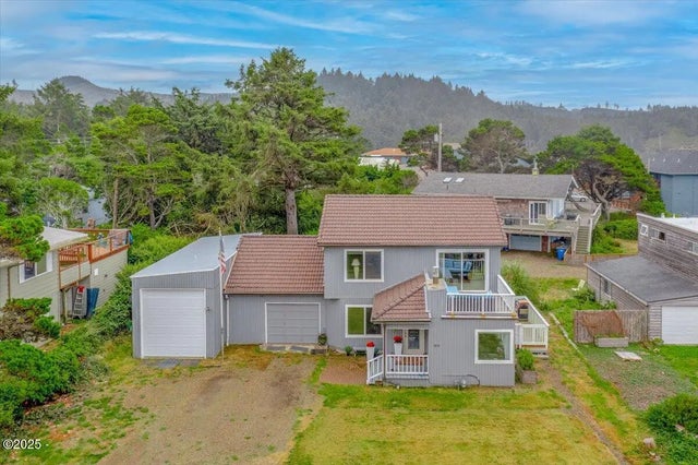 60 Raven Lane, Depoe Bay