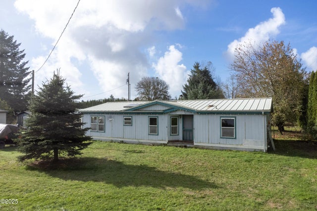 373 Nw B Street, Siletz