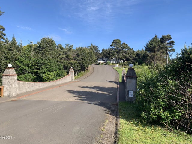 Tl-700 Sw Sailfish Loop, Waldport