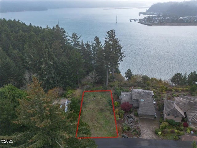 729 Nw Highland Drive, Waldport