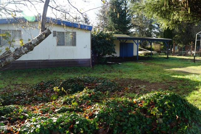 341 Se Swan Avenue, Siletz