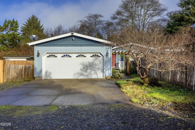 35 Piano Court, Depoe Bay