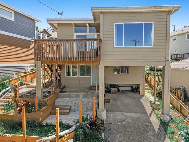 3244 Nw Oar Drive, Lincoln City