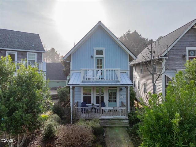 2793 Sw Anemone Avenue, Lincoln City