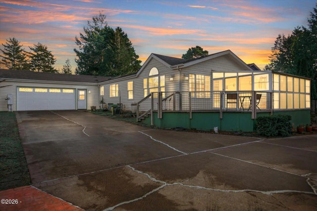 240 Sw View Drive, Waldport