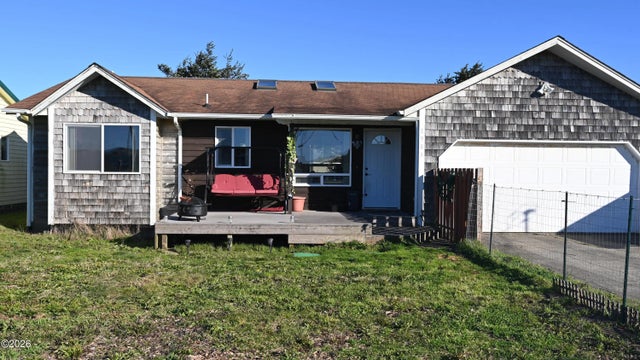 1985 Nw Admiralty Circle, Waldport