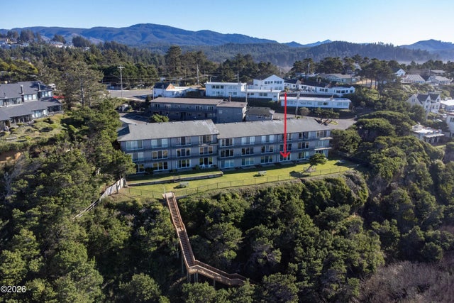 4229 Sw Beach Avenue 8, Lincoln City