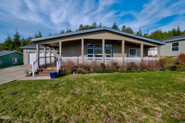 125 Se Whalesong Drive, Depoe Bay