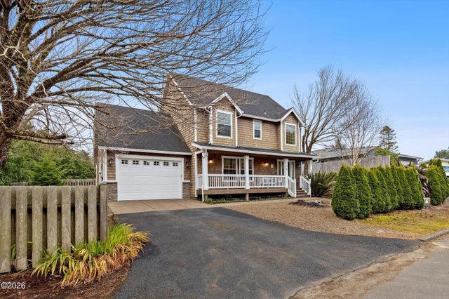 108 Sw Lancer Street, Lincoln City