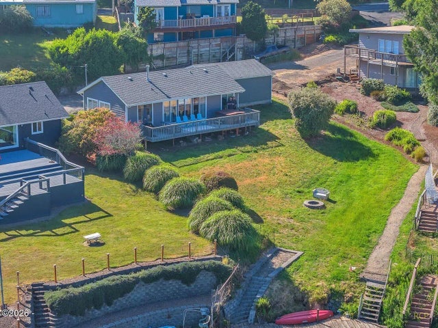 3594 Ne West Devils Lake Road, Lincoln City