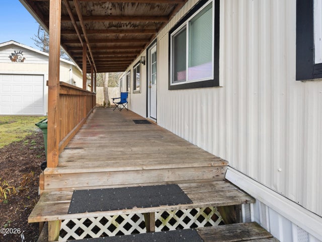 724 Sw Ferry Avenue 37, Siletz
