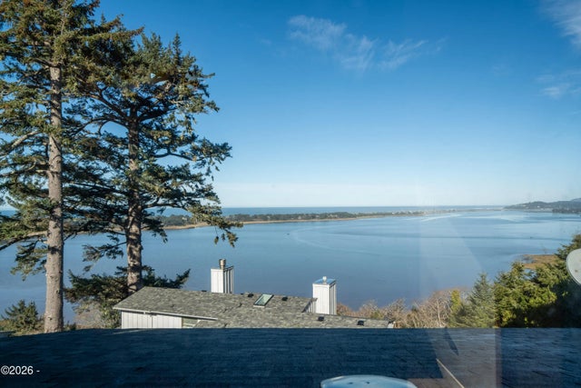 25 Bluffs Court, Lincoln City