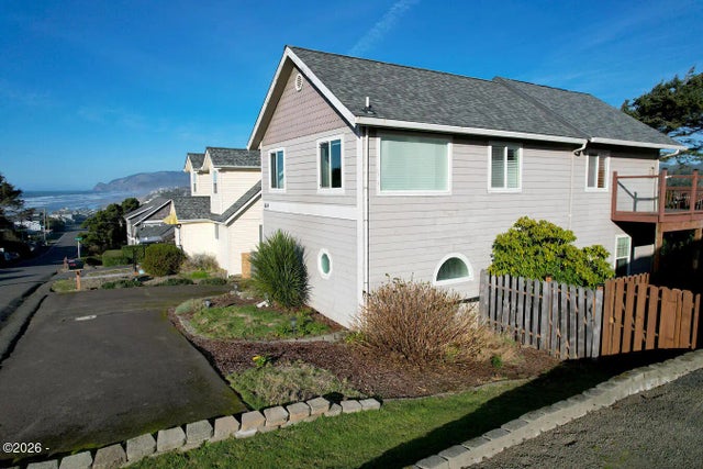 634 Sw Ebb Avenue, Lincoln City