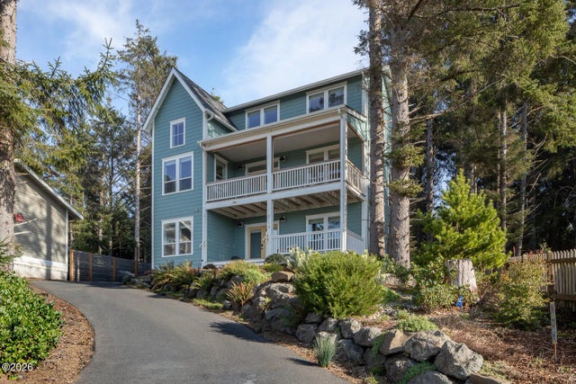 2160 Sw Coast Avenue, Lincoln City