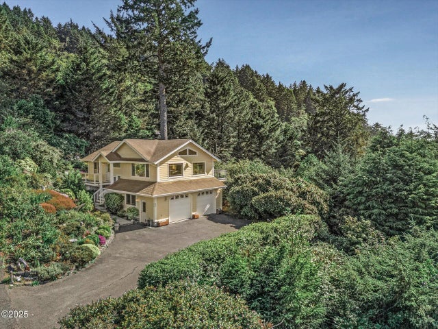 350 Hill  Court, Yachats