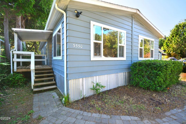3550 Sea Mist Avenue, Depoe Bay