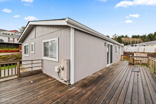 3789 Ne West Devils Lake Road, Lincoln City