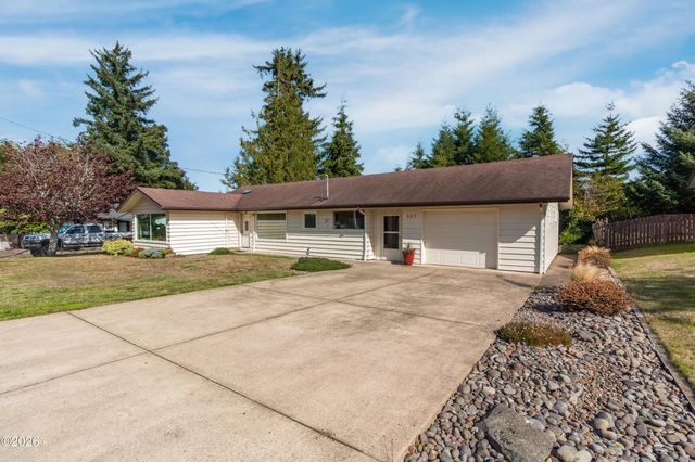 625 S Crestline Drive, Waldport