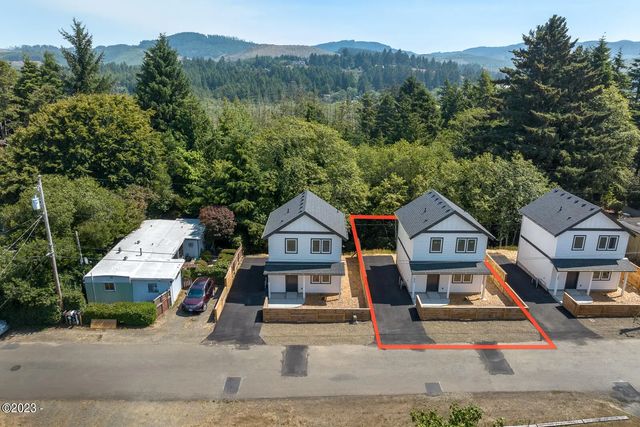 646 Se Reef Avenue, Lincoln City