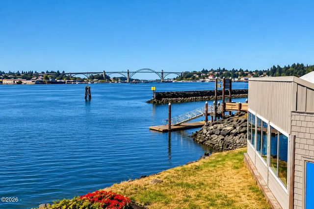 1000 Se Bay Boulevard 214-314, Newport