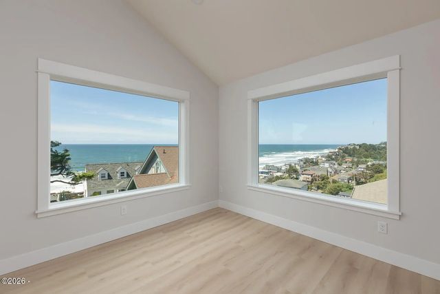 3619 Sw Coast Avenue, Lincoln City