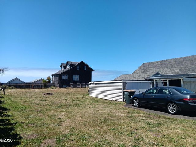 213 Nw Cliff Street, Newport