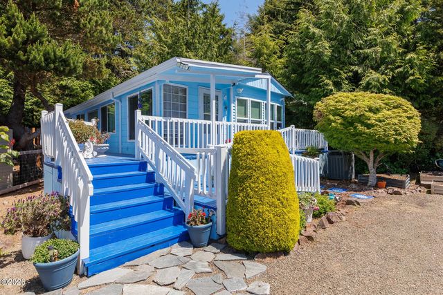 3360 N Highway 101 10, Depoe Bay