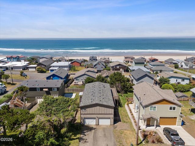 6335 Ne Neptune Drive, Lincoln City