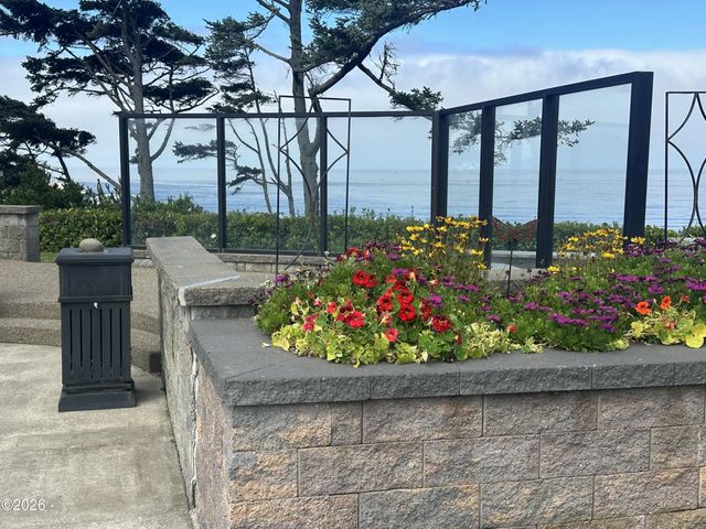 6225 N Coast Highway Lot 185 ., Newport