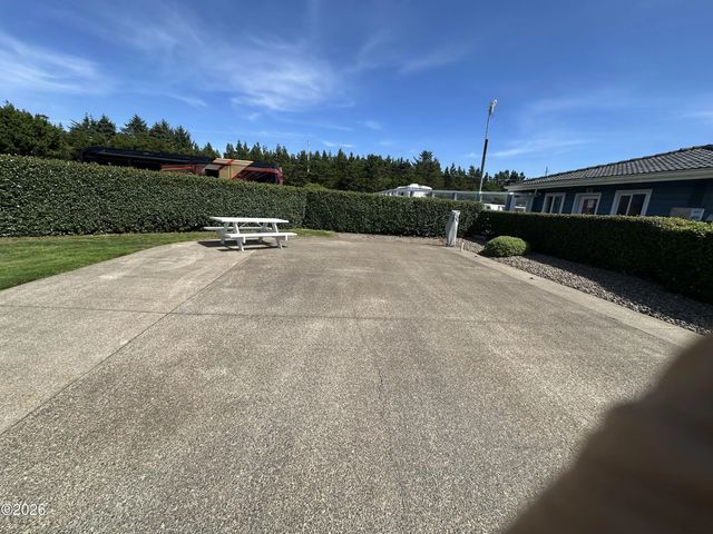 6225 N Coast Highway Lot 104 ., Newport