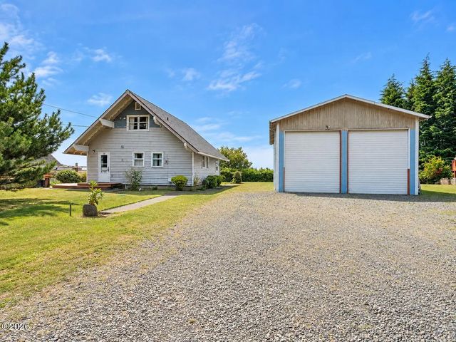 153 And 163 S Wells Drive, Lincoln City