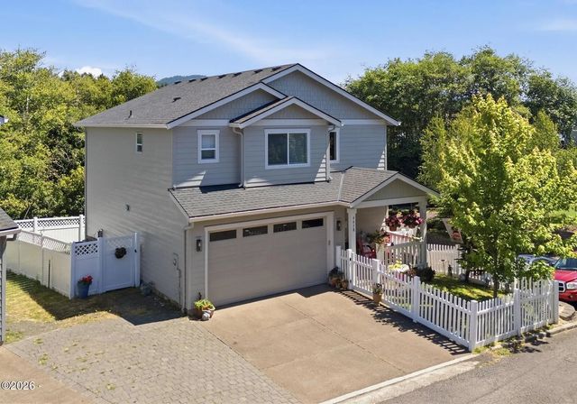 4678 Ne Windward Place, Lincoln City
