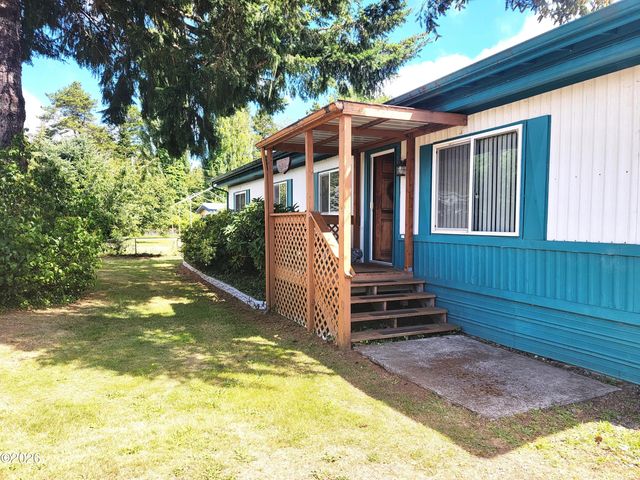 329 Se Swan Avenue, Siletz