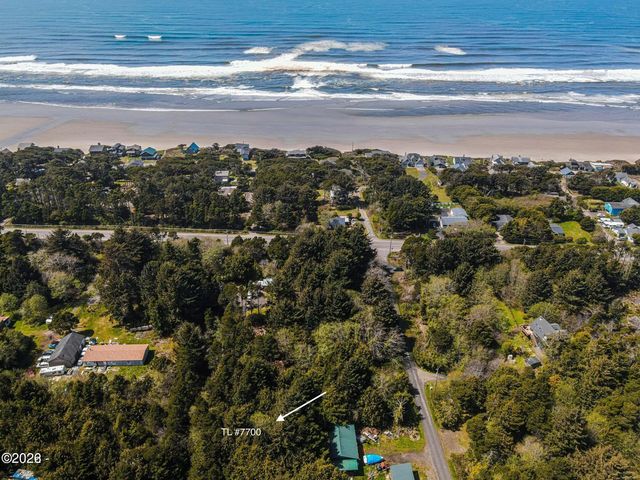 300 Ne Washington Street, Yachats